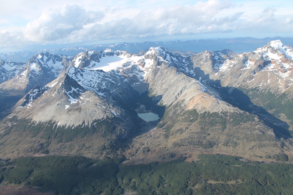 Laguna_Esmeralda_-_Sobrevuelo_15_minutos_(1)[1]